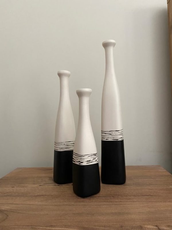 Elegant Monochrome Ceramic Vases – Hand-Painted Black & White Set
